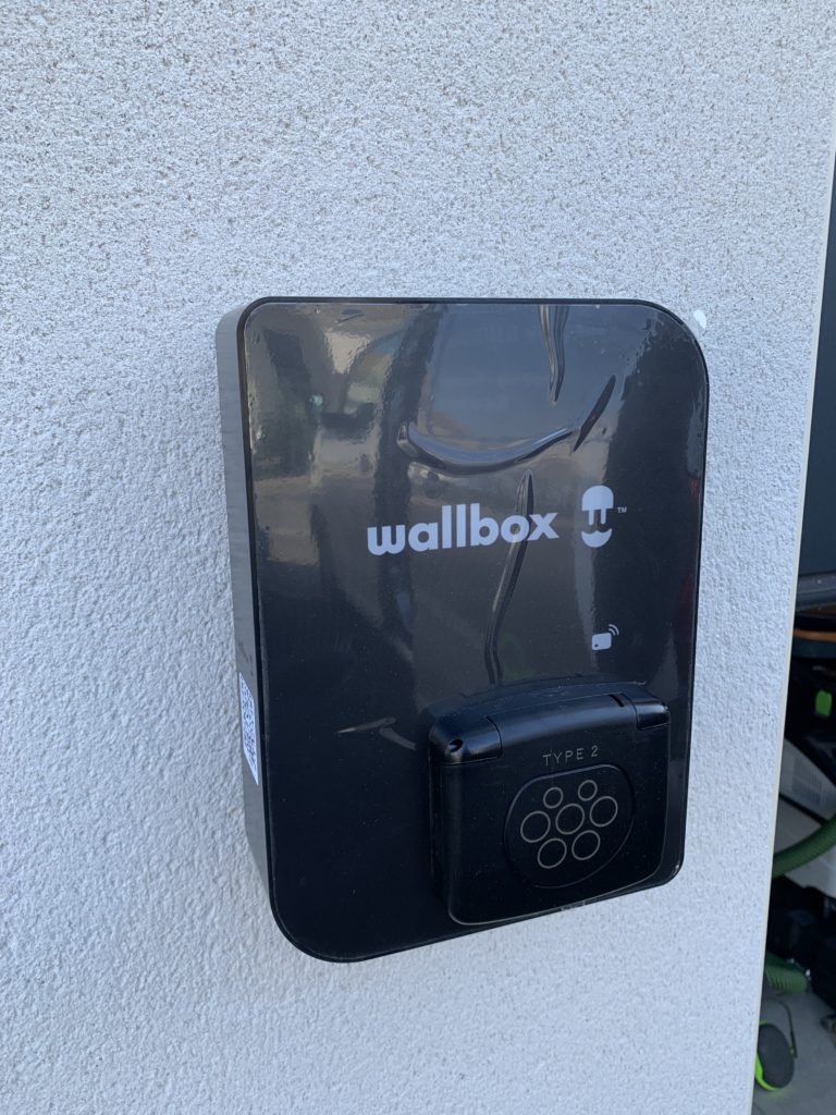 Borne de recharge 7kW Wallbox Copper SB - 86000 POITIERS