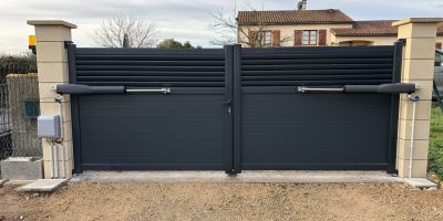 CHASSENEUIL-DU-POITOU : Installation automatisme portail battant Motorisation Camé ATS